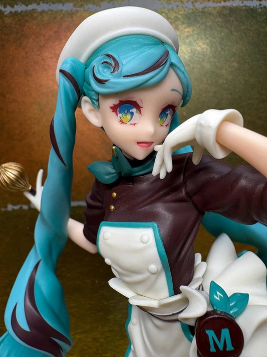 Vocaloid: Hatsune Miku Bitter Patissier Ver. 1/9 Scale Figure