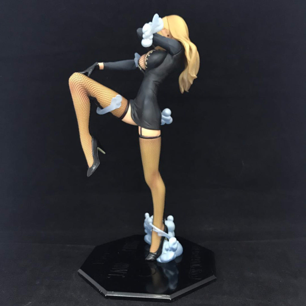One Piece: Kalifa Raise Your Foot Ver. 1/8 Scale Figure
