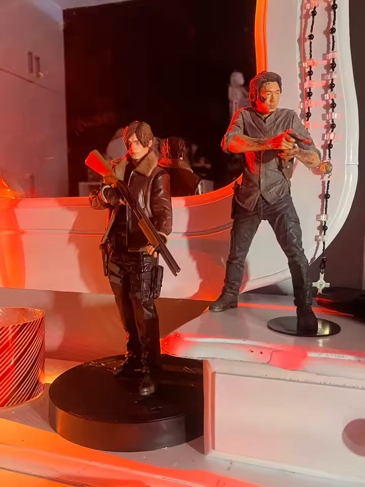 Ada Wong and Leon Scott Kennedy Resident Evil Collectible Figure Model Statue PVC [No Box]