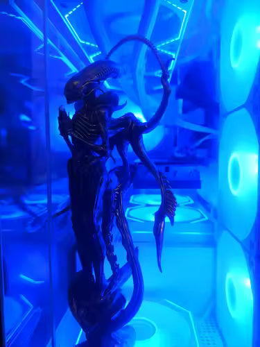 Alien: Xenomorph Buddha Statue Non-Scale Figure
