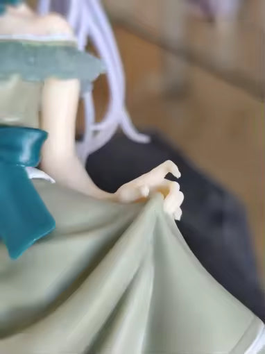 Frieren: Beyond Journey's End — Frieren Party Dress Ver. 1/9 Scale Figure