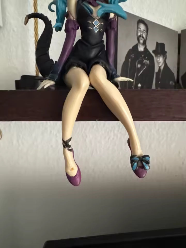 Vocaloid: Hatsune Miku Villain Ver. Non-Scale Noodle Stopper Figure
