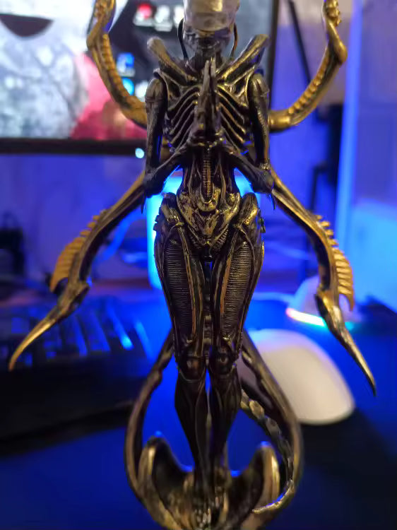 Alien: Xenomorph Buddha Statue Non-Scale Figure