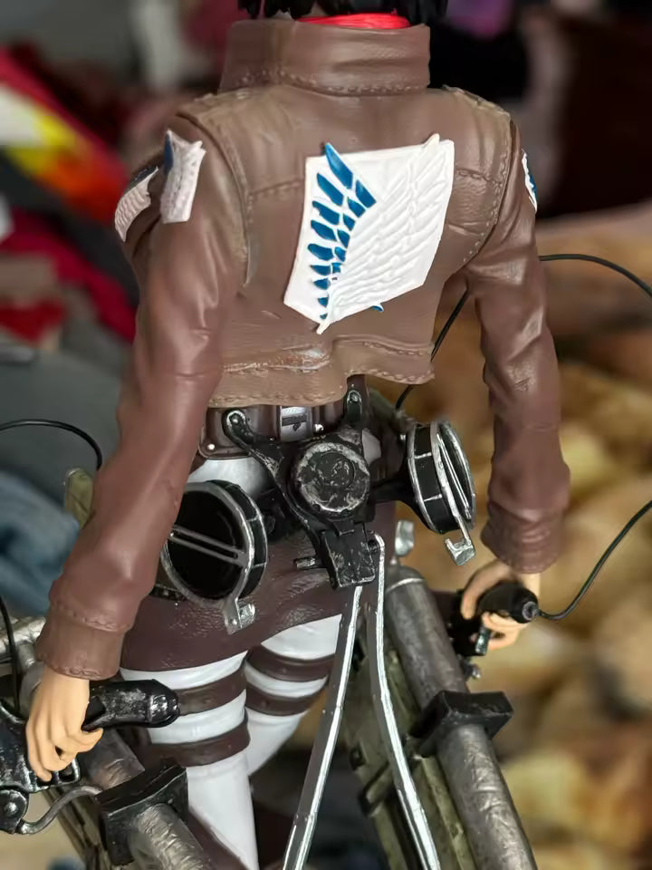 Attack on Titan: Mikasa Ackerman 1/6 Scale Figure