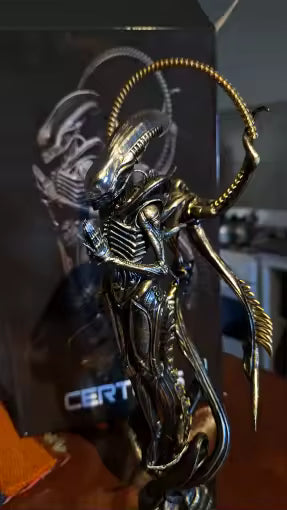 Alien: Xenomorph Buddha Statue Non-Scale Figure