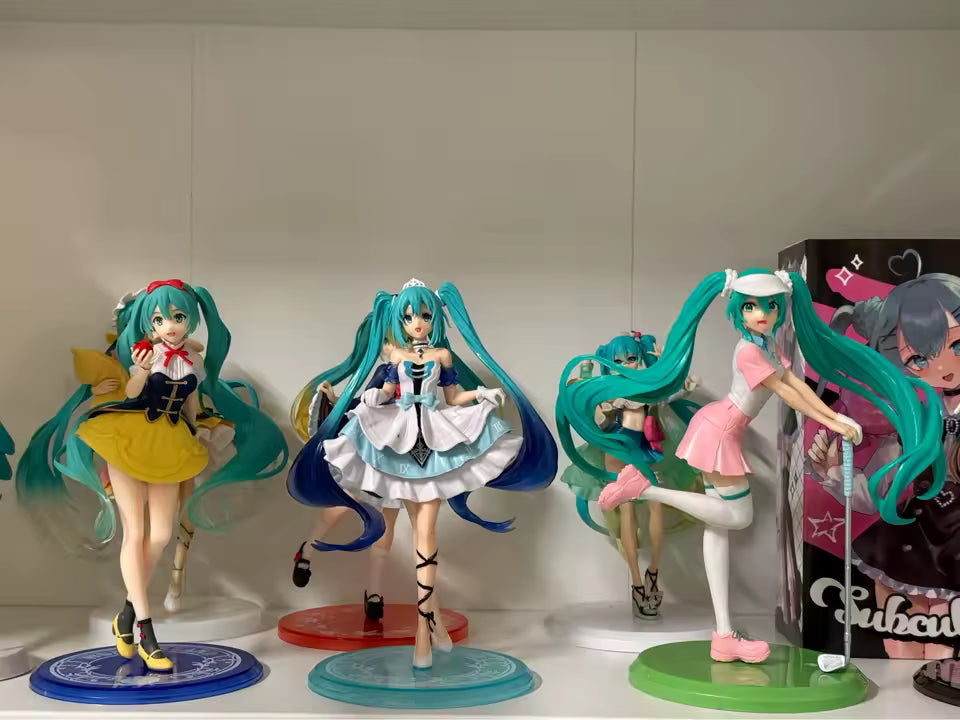 Vocaloid: Hatsune Miku Holiday Memories Golf Ver. 1/8 Scale Figure