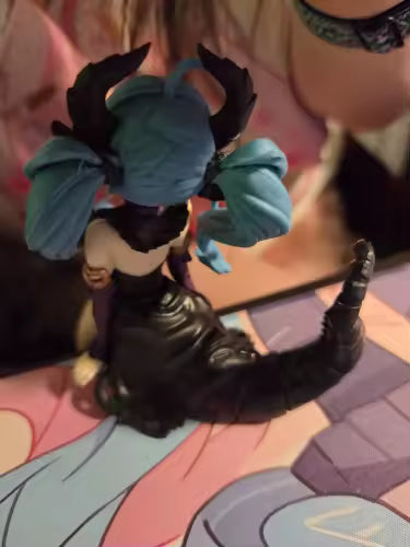 Vocaloid: Hatsune Miku Villain Ver. Non-Scale Noodle Stopper Figure