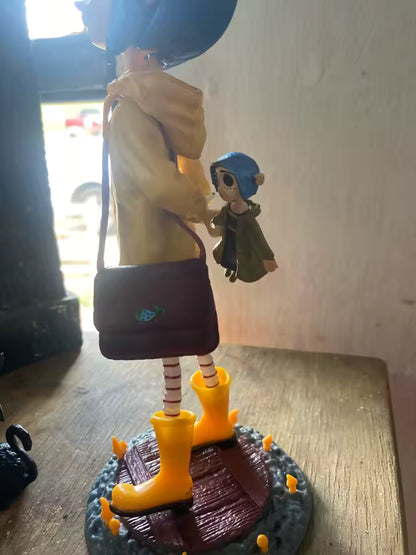 Coraline: Coraline Jones, The Cat & Coraline Doll Non-Scale Figure Set