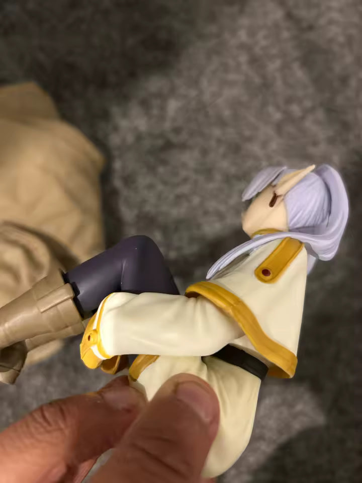 Frieren: Beyond Journey's End — Frieren Sitting Ver. 1/10 Scale Figure