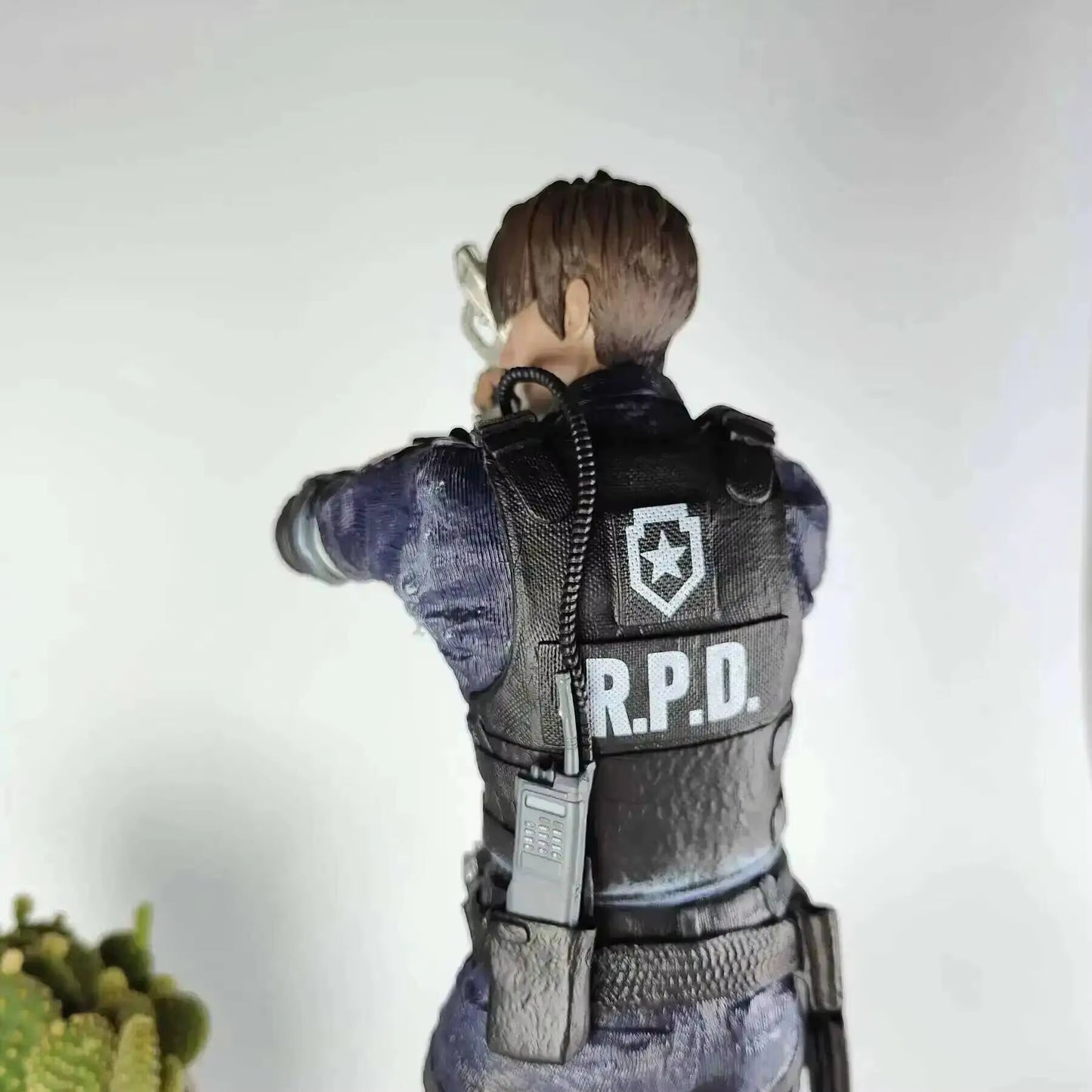 Leon Scott Kennedy and Jill Valentine Resident Evil Figure Model Statue PVC 13" [No Box]