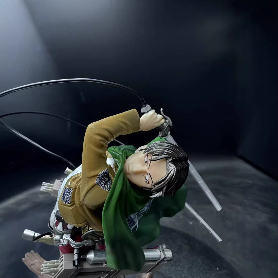 Attack on Titan: Levi Ackerman 1/7 Scale Figure