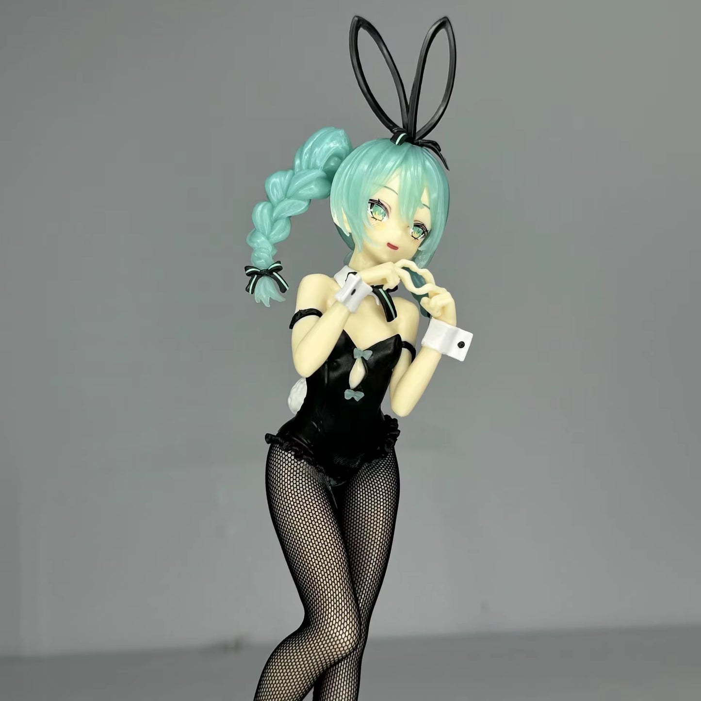 Vocaloid: Hatsune Miku Bunny Girl Ver. 1/6 Scale Figure
