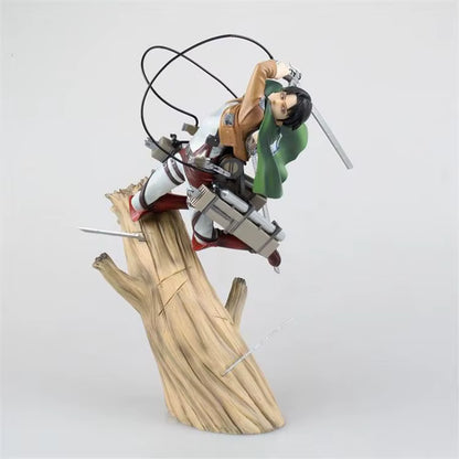 Attack on Titan: Levi Ackerman 1/7 Scale Figure
