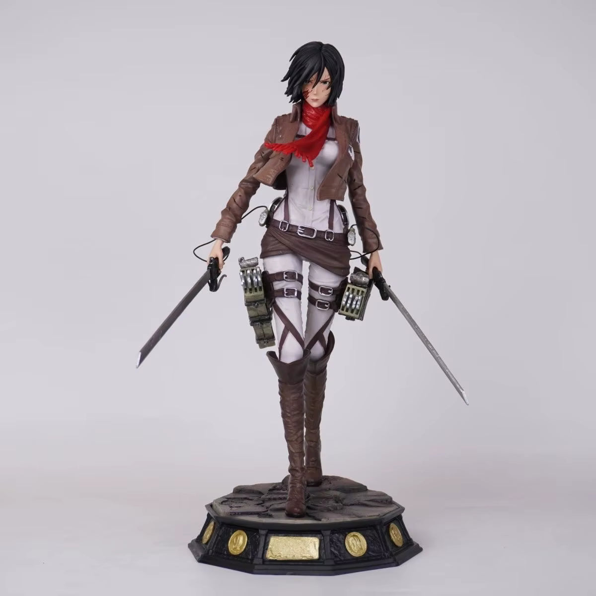 Attack on Titan: Mikasa Ackerman 1/6 Scale Figure