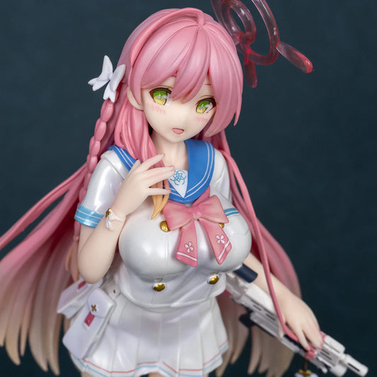 Blue Archive: Urawa Hanako DX Ver. 1/7 Scale Figure