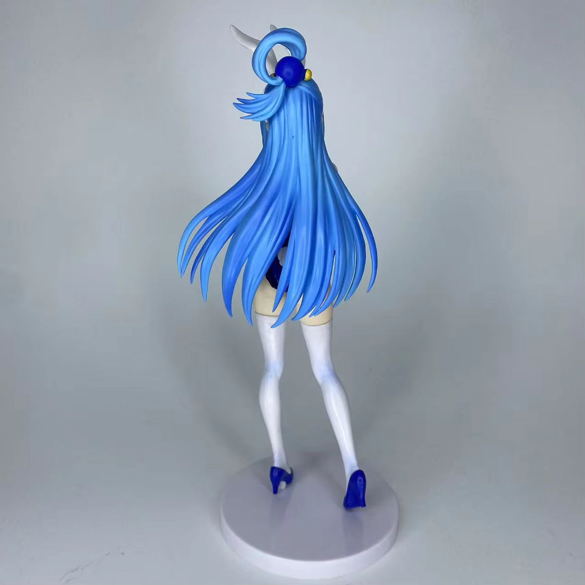 KonoSuba: Aqua Bunny Ver. 1/7 Scale Figure