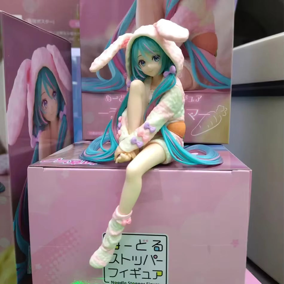 Vocaloid: Hatsune Miku Rabbit Ear Hoodie Ver. 1/10 Scale Figure