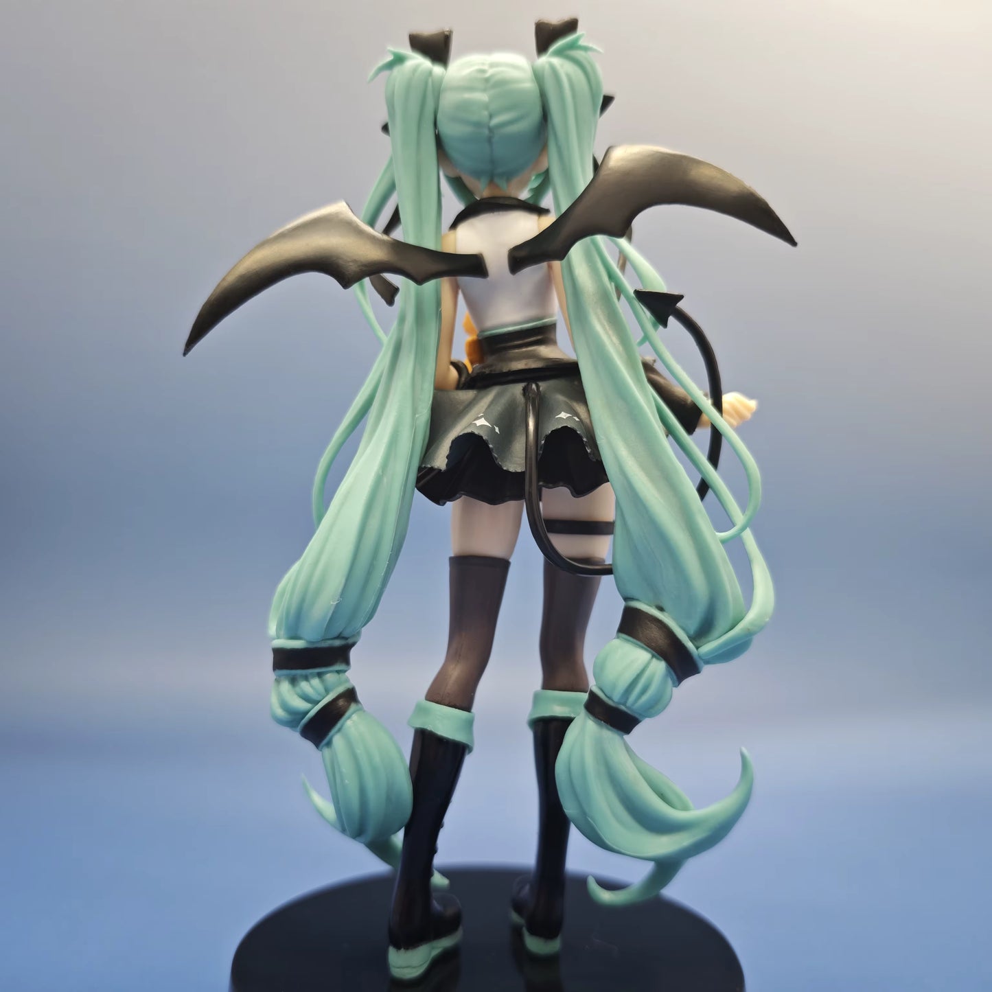 Vocaloid: Hatsune Miku Devil Ver. 1/9 Scale Figure