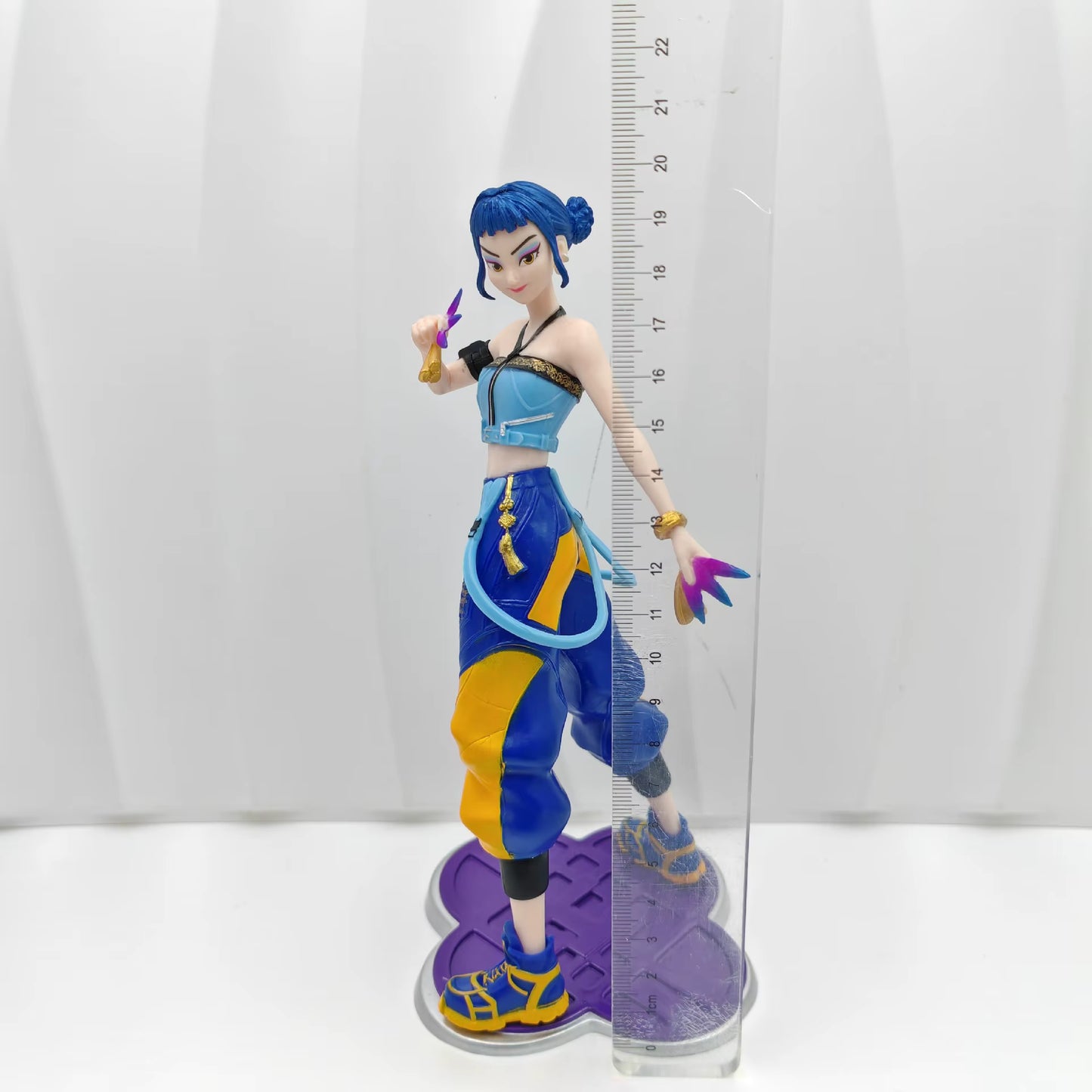 KPop Demon Hunters — HUNTR/X 1/8 Scale Figures | Choose Character