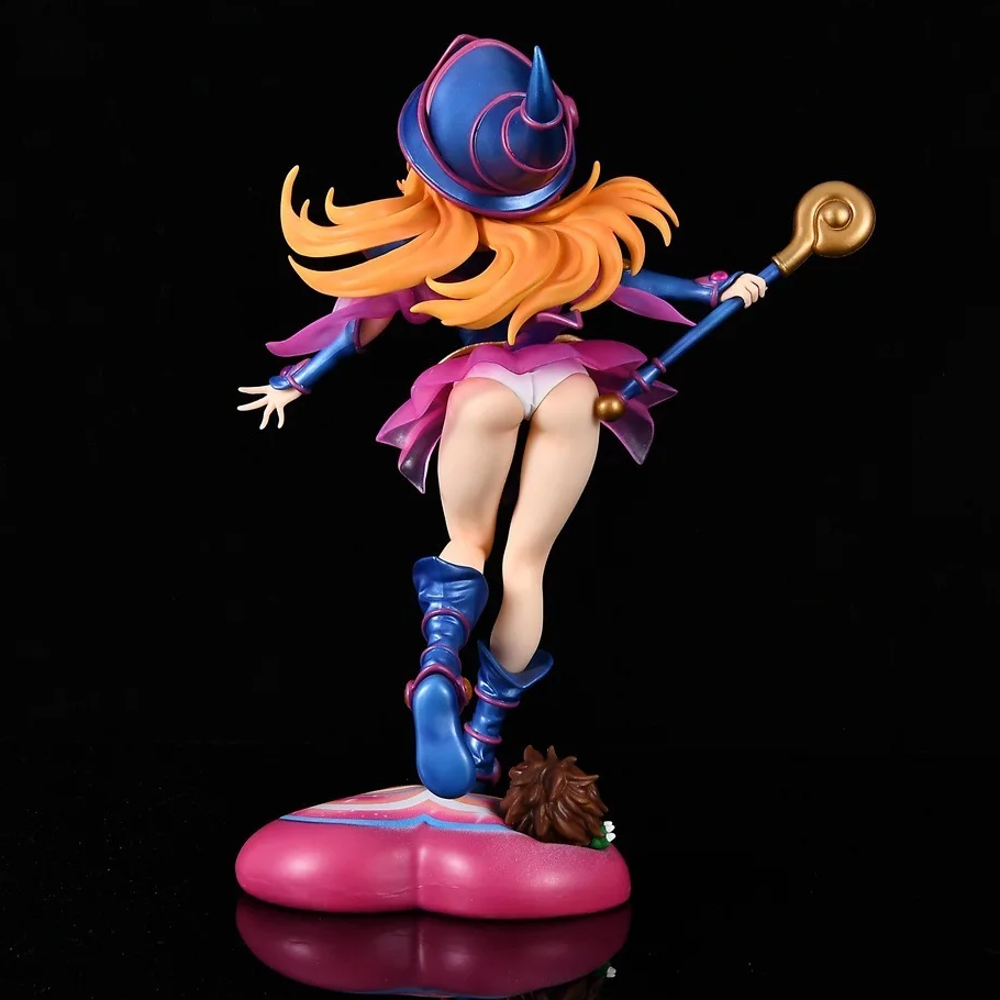 Yu-Gi-Oh! Duel Monsters: Dark Magician Girl 1/6 Scale Figure