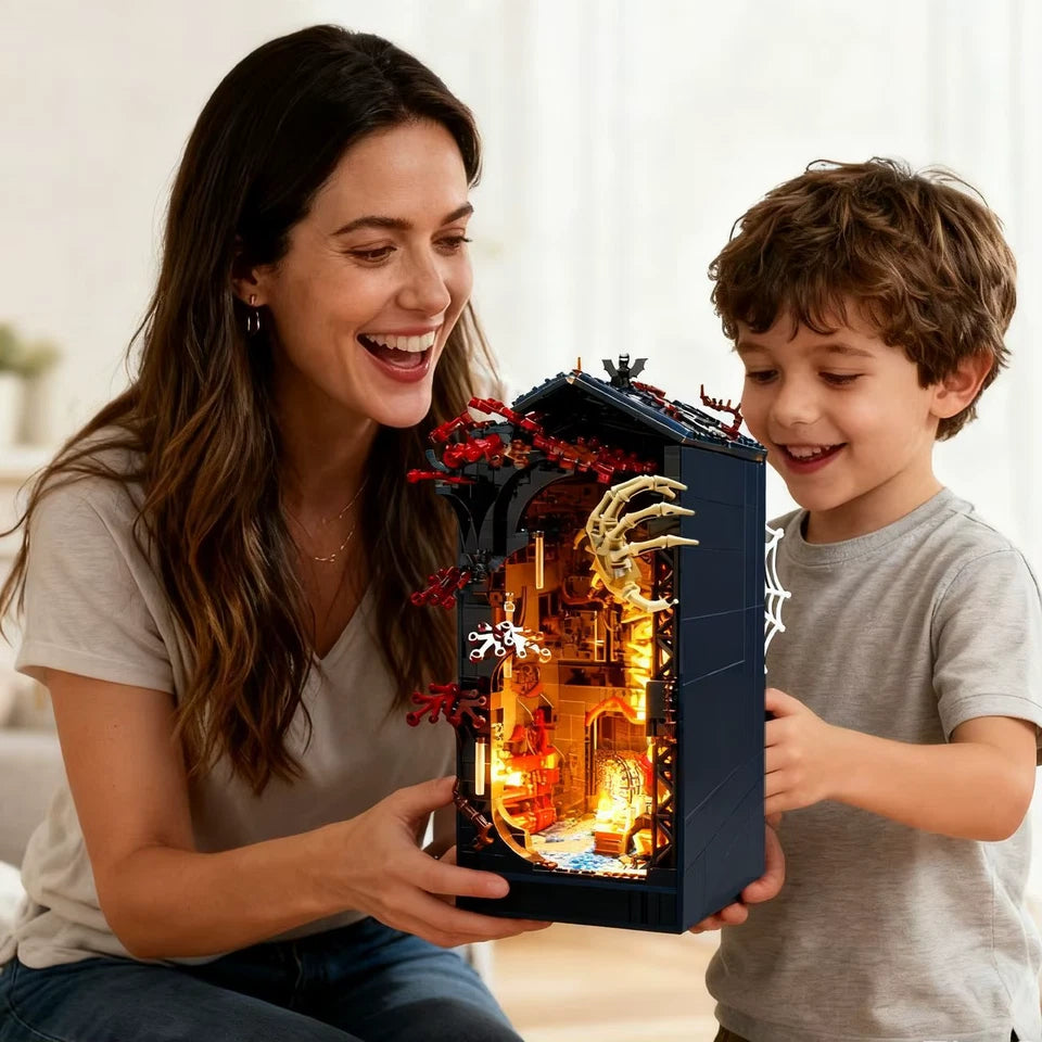 Creel House Stranger Things Light-Up Building Blocks 1206 pcs set 12" [Boxed]