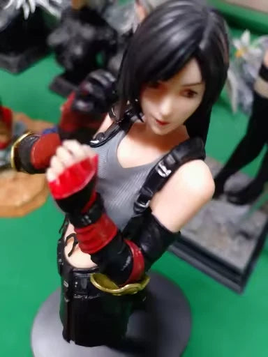 Tifa Lockhart Final Fantasy VII RPG Collectible Popular Figure PVC 7.5" [No Box]