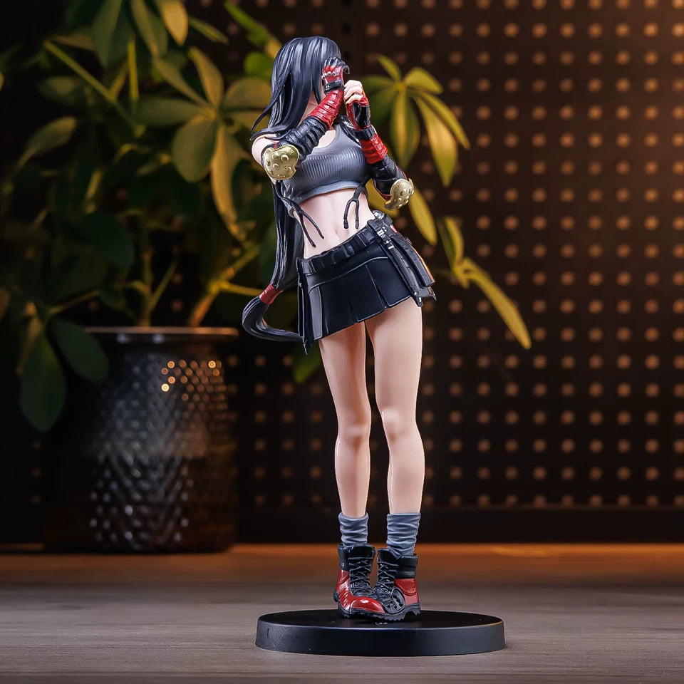 Tifa Lockhart Final Fantasy VII RPG Collectible Popular Figure PVC 7.5" [No Box]