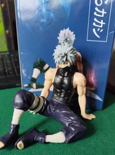 Kakashi Relaxing Naruto Anime Desktop Action Figurine PVC 3.5" [Boxed]