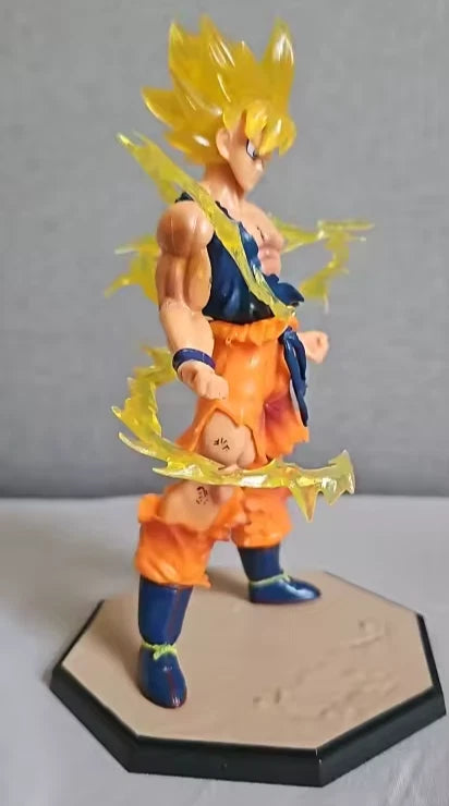 Goku Super Saiyan Dragon Ball Z Anime Collectible Action Figure PVC 6" [Boxed]