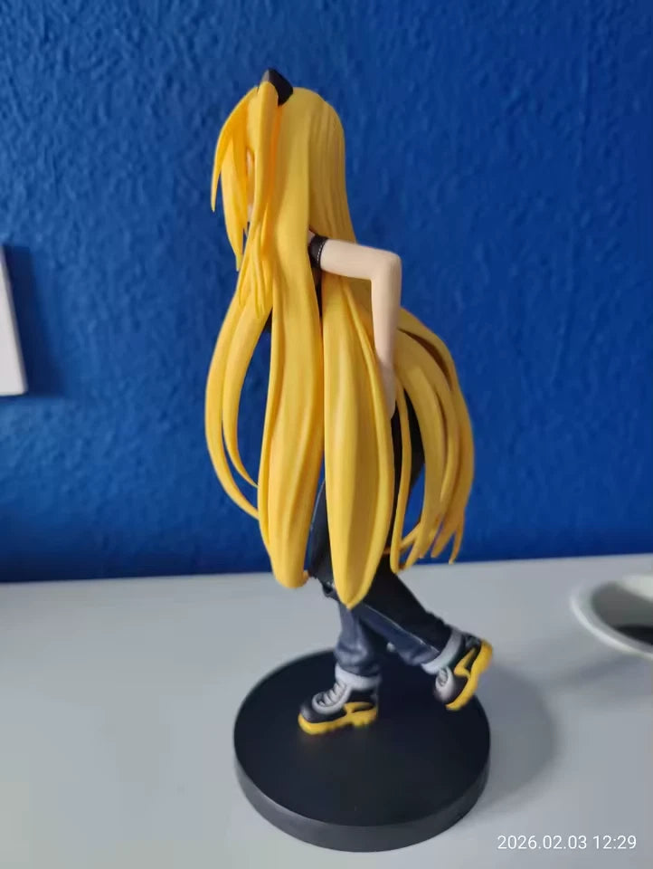 Koniki no Yami Streetwear Ver. To LOVE-Ru Anime Figure Model PVC 8.5” [Original]