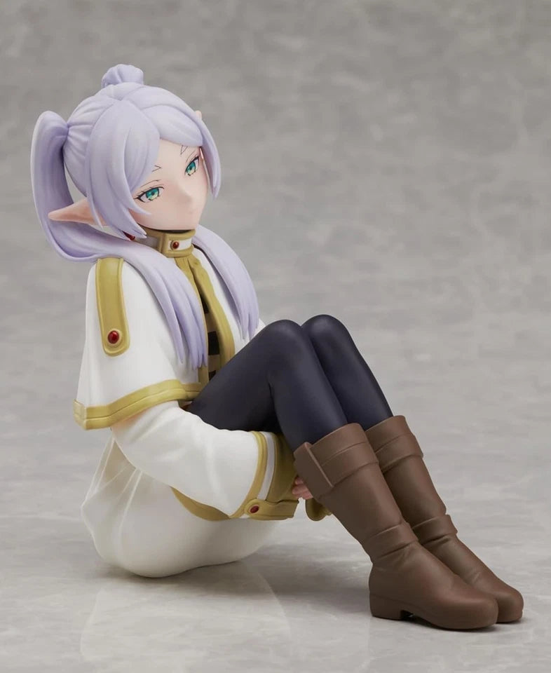 Frieren Sitting Frieren: Beyond Journey's End Anime Figure PVC 4.5" [No Box]