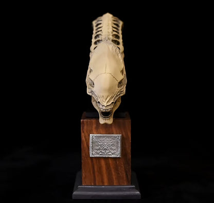 Alien Skull Desktop Ornament Decor Collectible Xenomorph Figure PVC 6" [No Box]